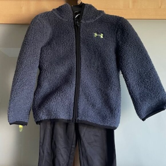 Boys Under Armour 2-Piece Sherpa Zip-Up Hoodie & Fleece Joggers 24M NEW - Picture 1 of 3